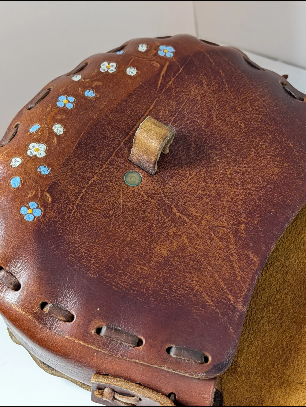 Sold! 70s Vintage Brown Leather Crossbody Bag with Floral Accents